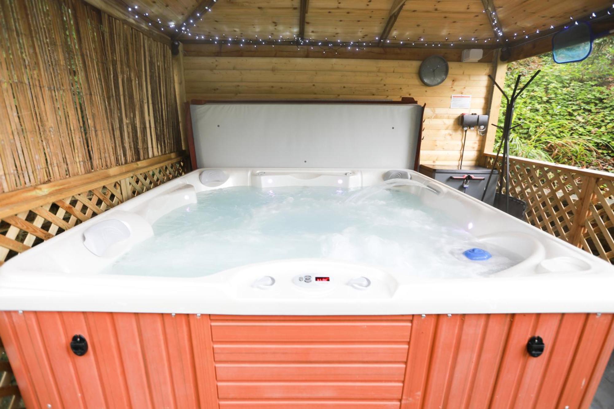 바이드포드 Woodside Ash Hot Tub & Pool 아파트 외부 사진